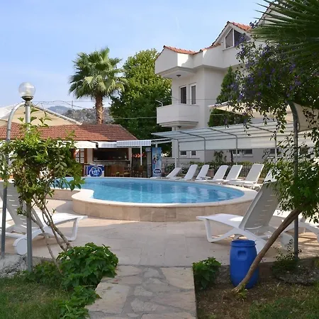 Ali Ozalp Apartahotel